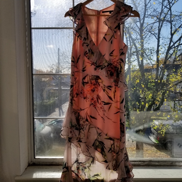 JAY GODFAREY Floral Print Sleeveless V-Neck Tiered Ruffle Trim Gown - Picture 12 of 14